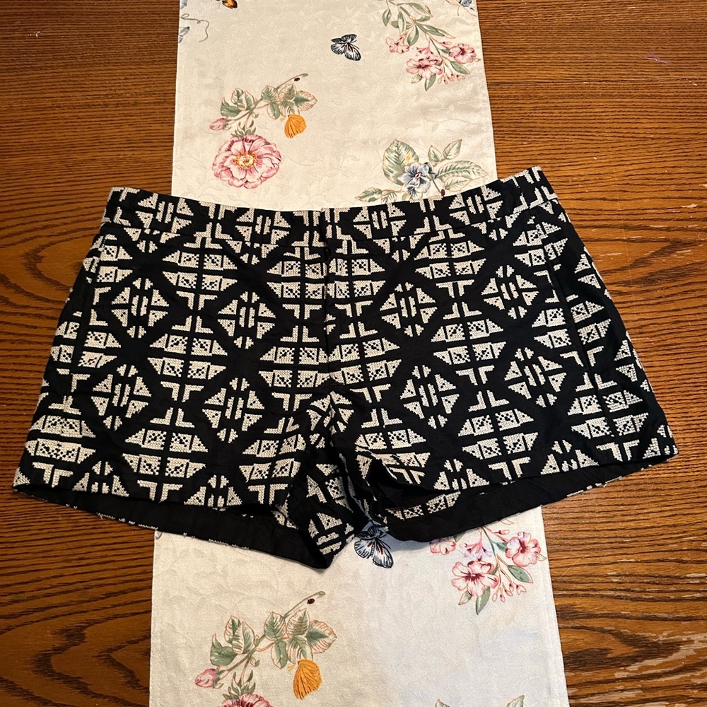 Lucky Brand Black and Cream Shorts